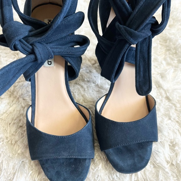 Karl Lagerfeld Blue Heels sz 39.5 - Picture 3 of 4